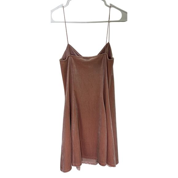 Urban Outfitters Velvet Pink Mini Dress Size M Spaghetti Strap Party Holiday Y2K - Picture 2 of 9